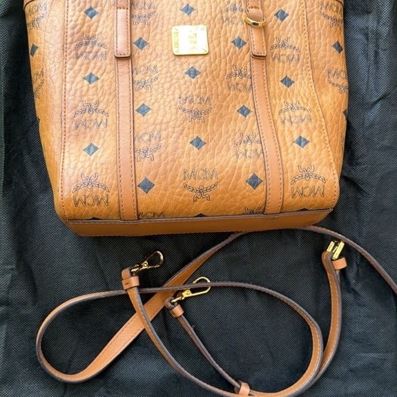 [PRELOVED / SECOND] MCM auth bag only