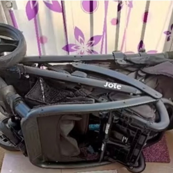 Stroller JOIE twin preloved kereta dorong bayi lipat warna hitam