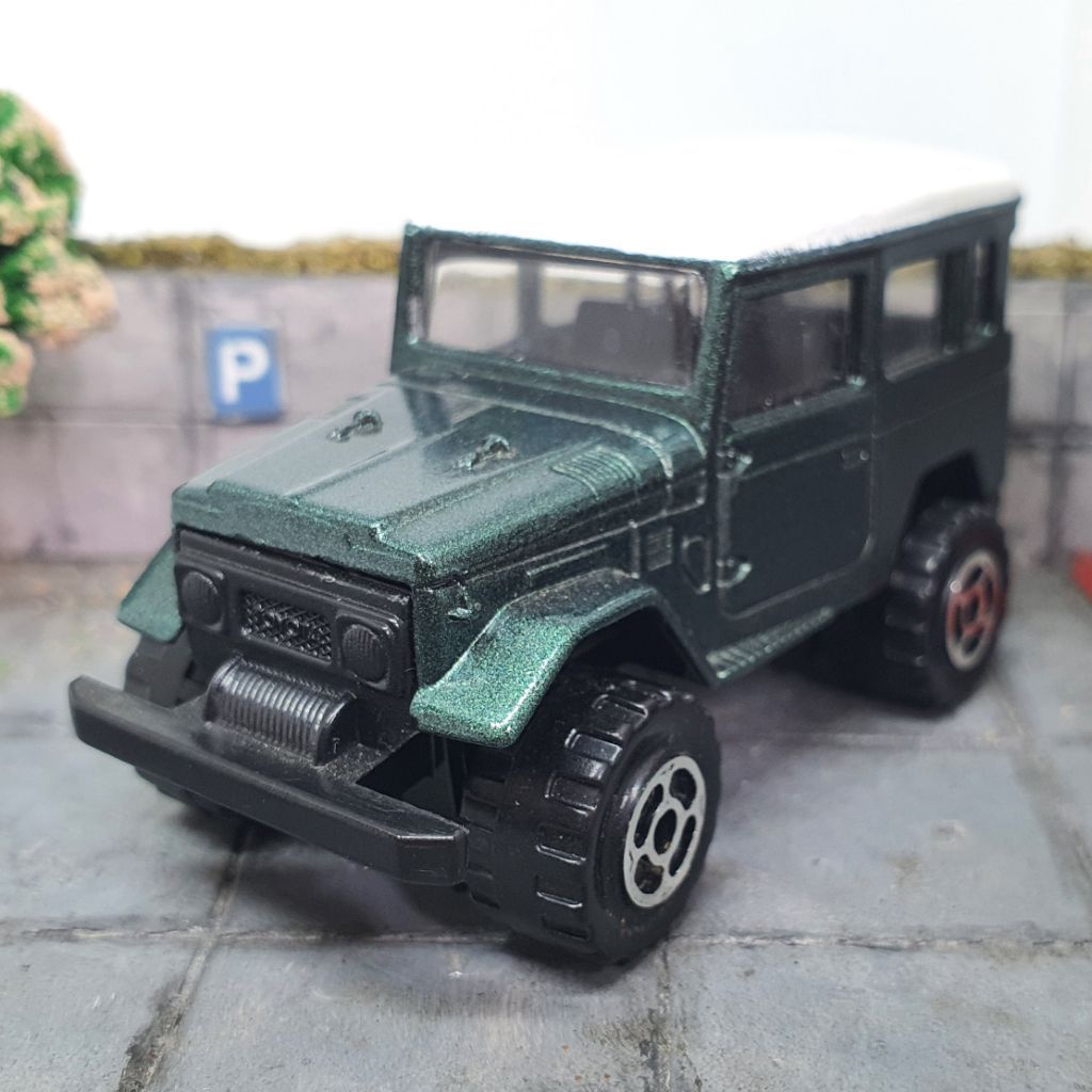Majorette Toyota Land Cruiser FJ40 Hijau Loose Mulus