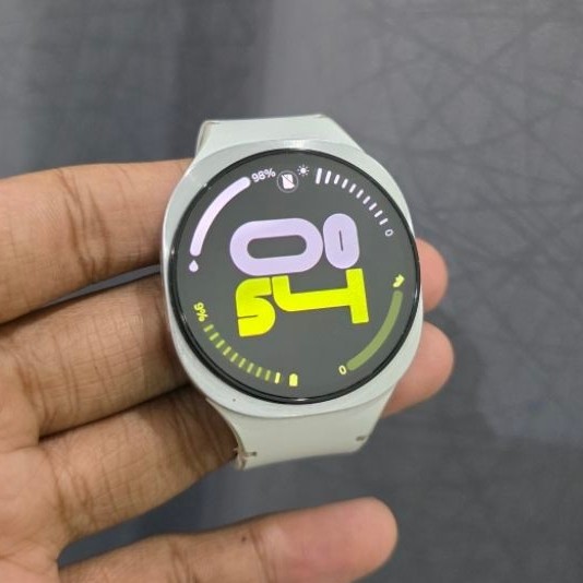 Smartwatch Samsung Watch 8 40mm Second Seken Bekas Murah