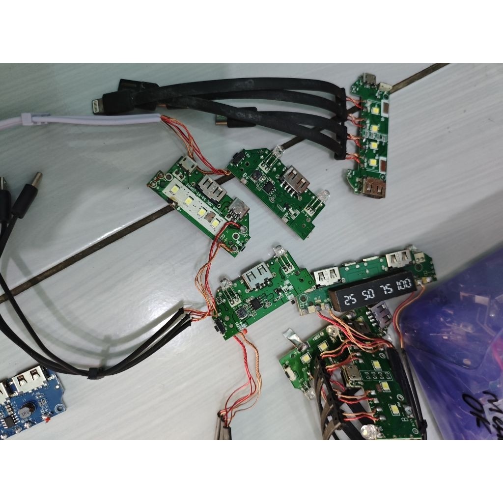 modul copotan powerbank + kabel in out