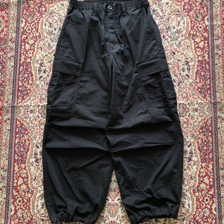 Celana Gu super wide cargo balloon pants Hj072