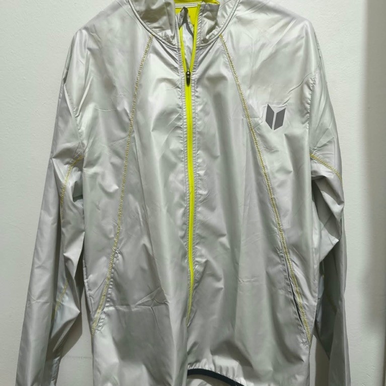 Enzoro windbreaker