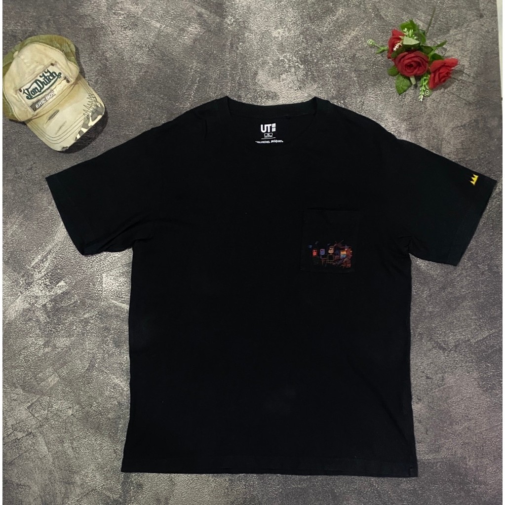 T-SHIRT UNIQLO X JMB POCKET