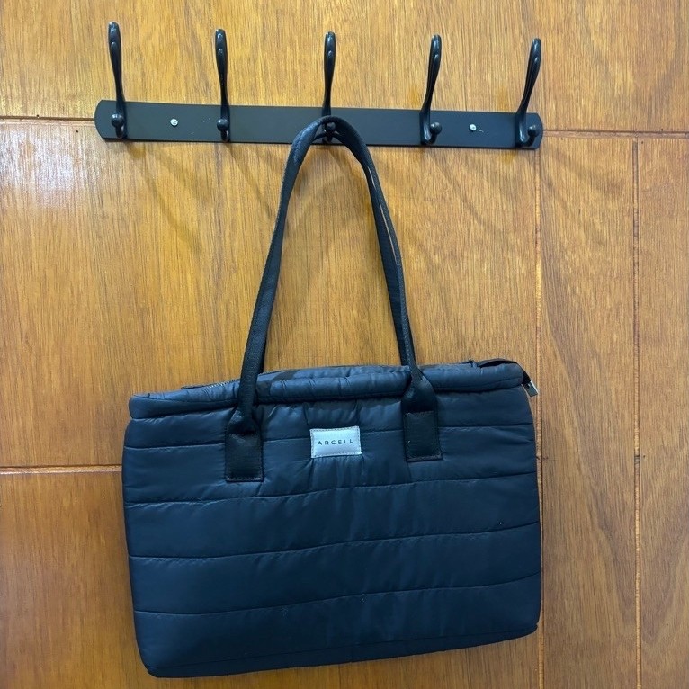 Tas laptop arcell puffy tebal bagus