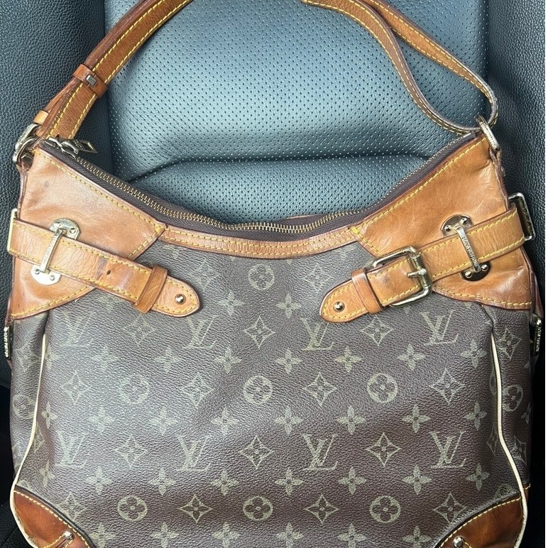 lv monogram hobo