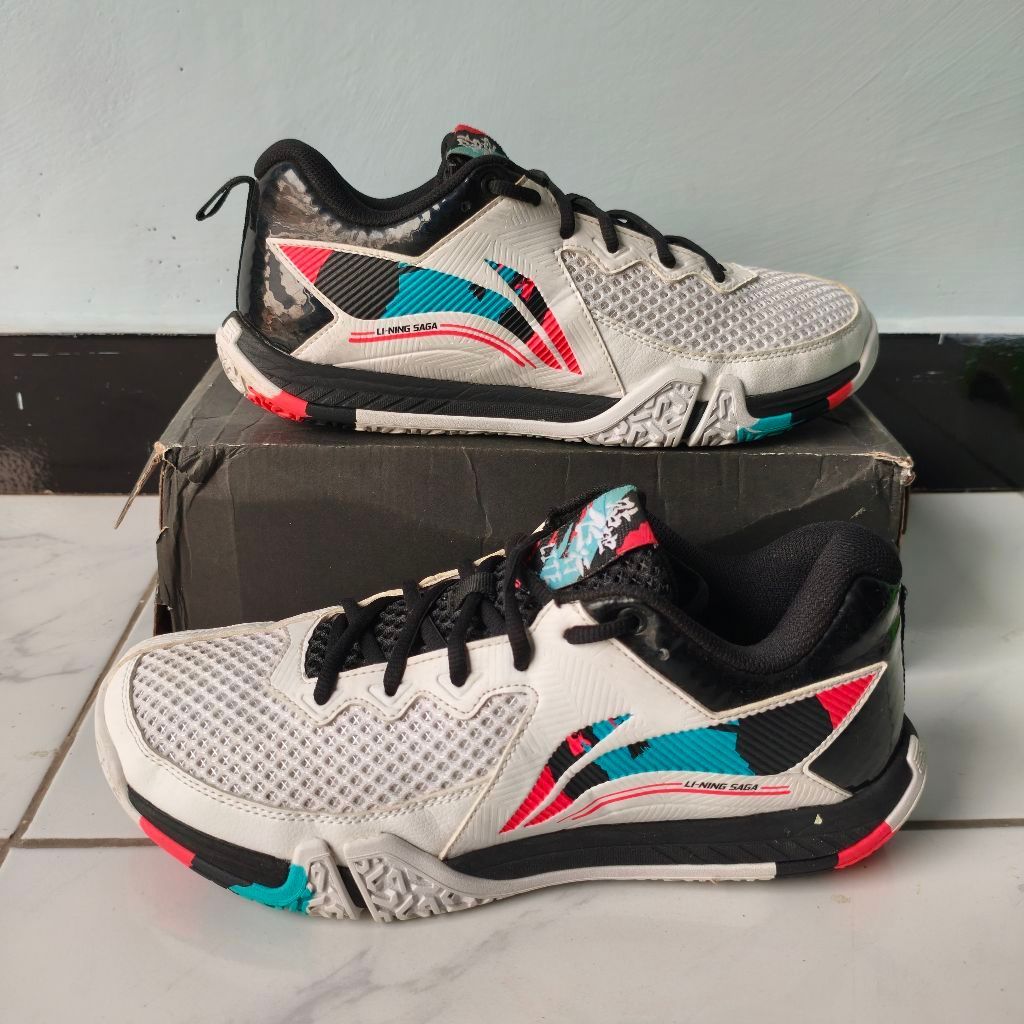 Sepatu Badminton Lining Saga sz 41 (Second)