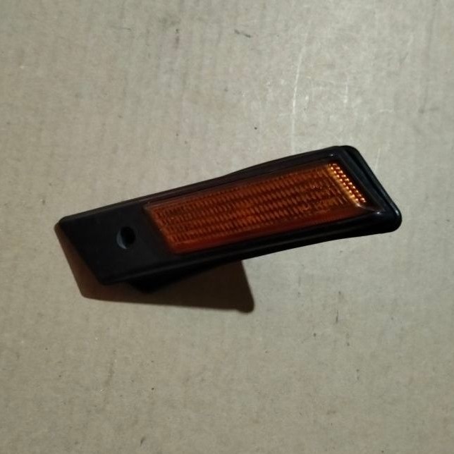 Sein Fender Depan BMW E34 - E36 Original