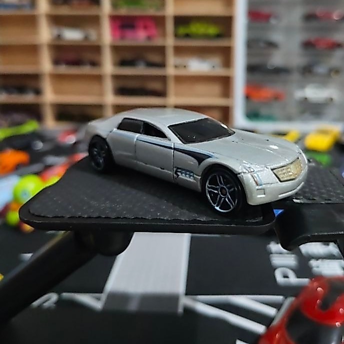 HotWheels Cadillac Sixteen Web Trading Cars Loose