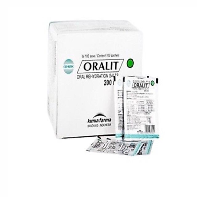 Oralit 1 Sachet - Serbuk Elektrolit untuk Atasi Dehidrasi Anak