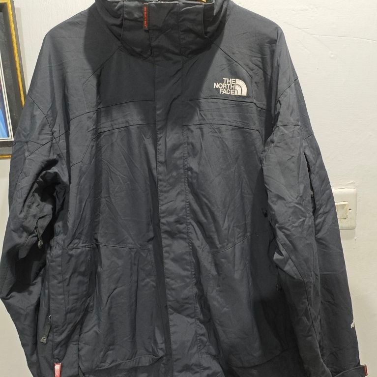 116 link jaket hitam tnf