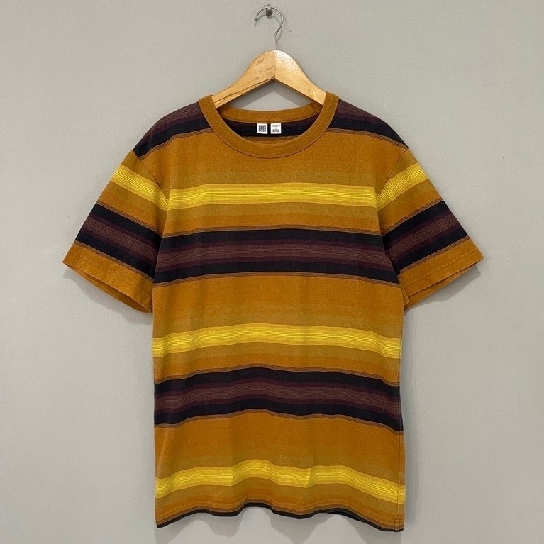 Kaos Uniqlo Second / Kaos Uniqlo Salur Second / Kaos Uniqlo Stripe / Kaos Uniqlo Original
