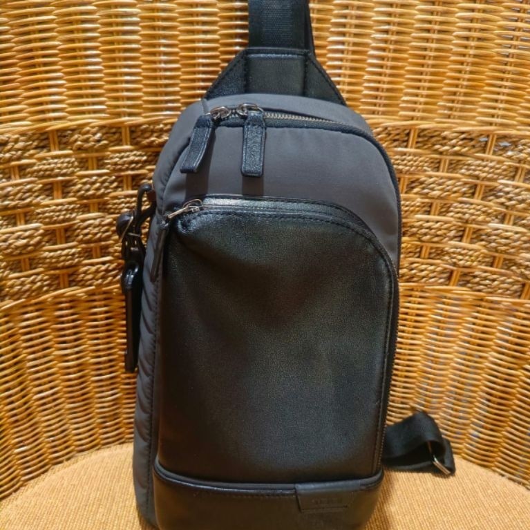 t*mi harrison gregory sling grey