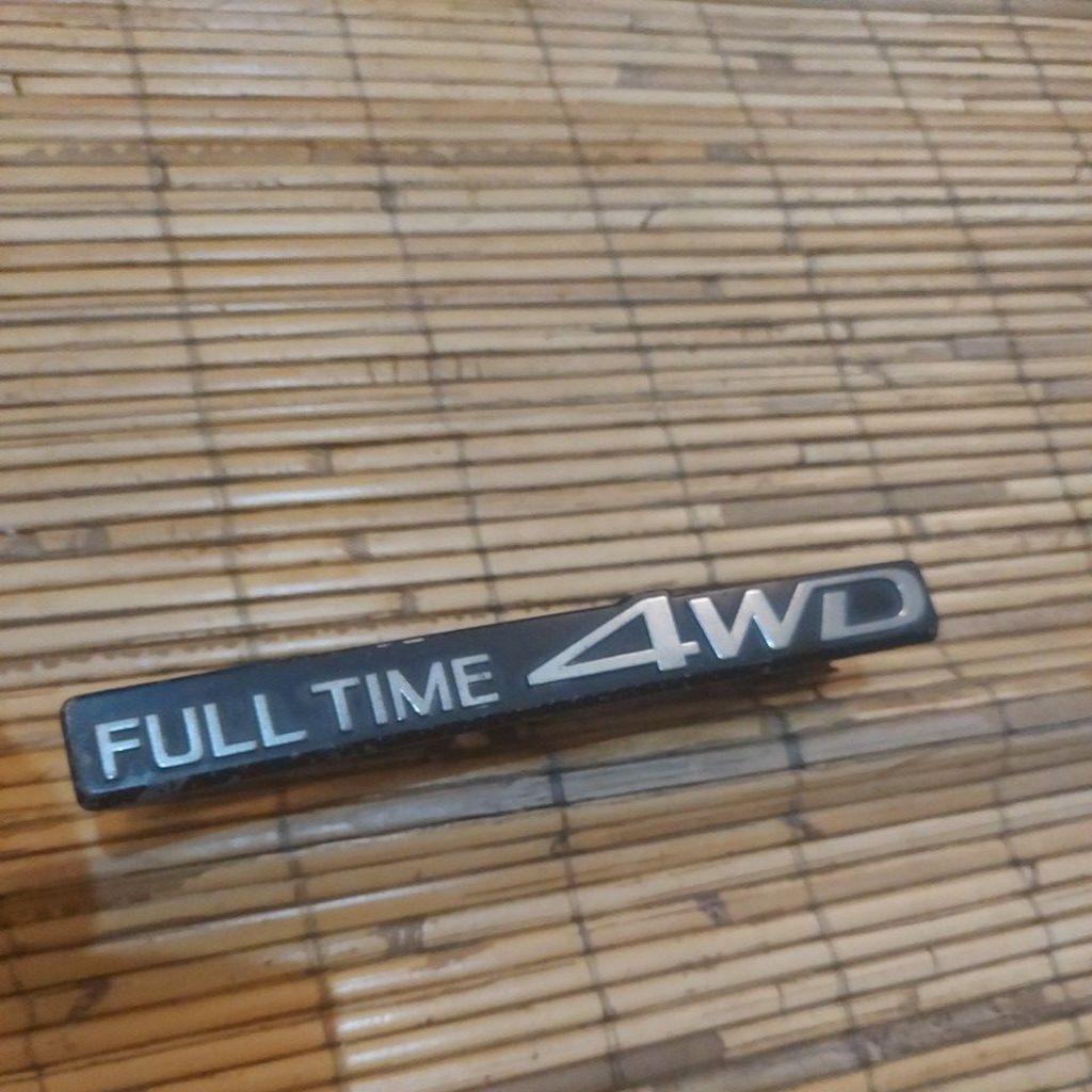 Emblem grill 4WD corolla twincam JDM/ AE92