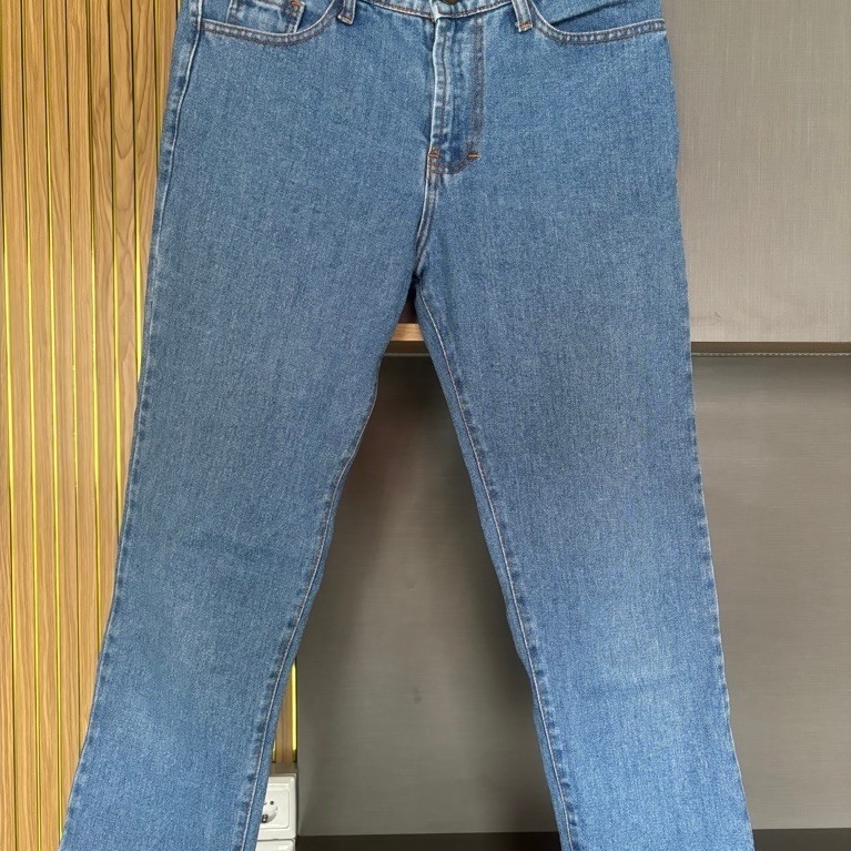 Benefit Jeans (Medium Blue)