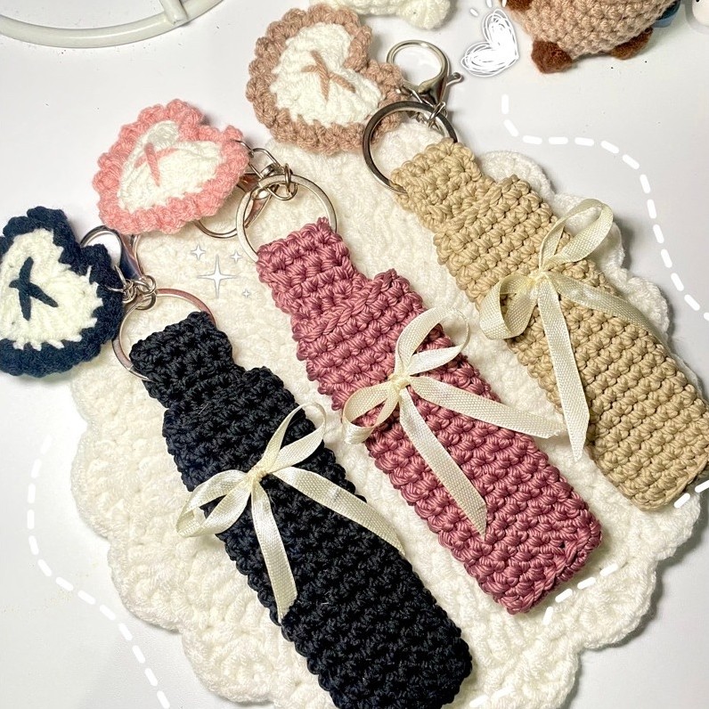 Lip Holder Keychain | Lipbalm Holder | Lipstick Holder | Keychain | Loopcatales