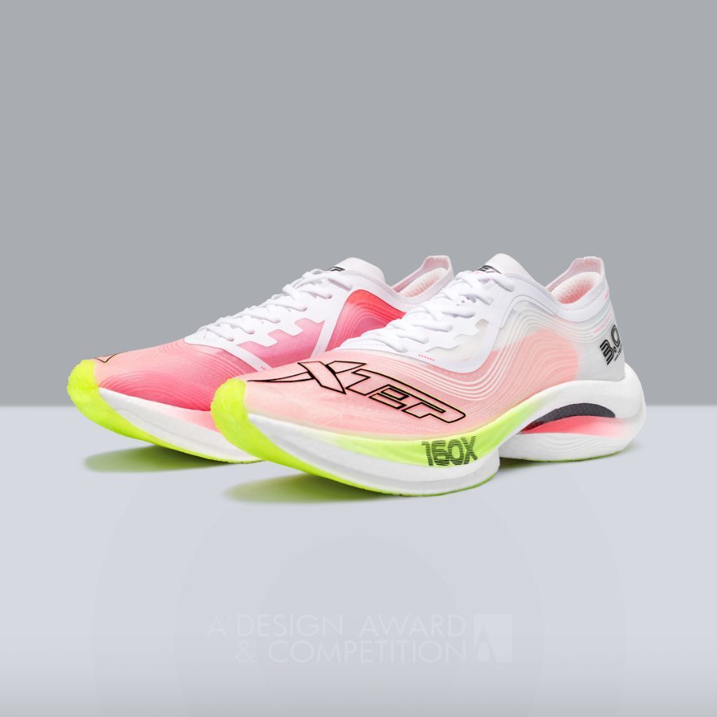 Sepatu lari Marathon Xtep 160X 3.0 Carbon plate