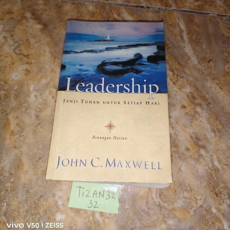 Buku Leadership Janji Tuhan untuk Setiap Hari Renungan Harian by John C. Maxwell