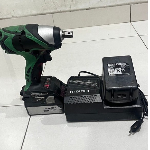 Hitachi WR18DBDL Cordless Impact Wrench 250Nm