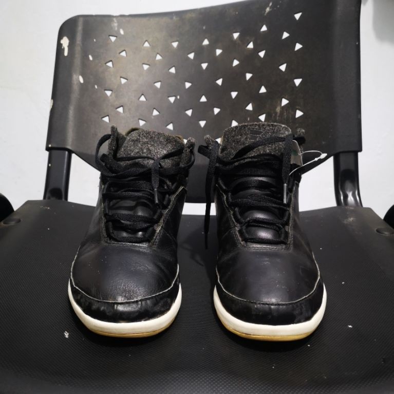 Sepatu Adidas Climawarm Zappan II Winter Mid
