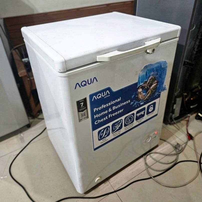 BOX FRESER/ FREEZER 100L AQUA AQF 100 BEKAS
