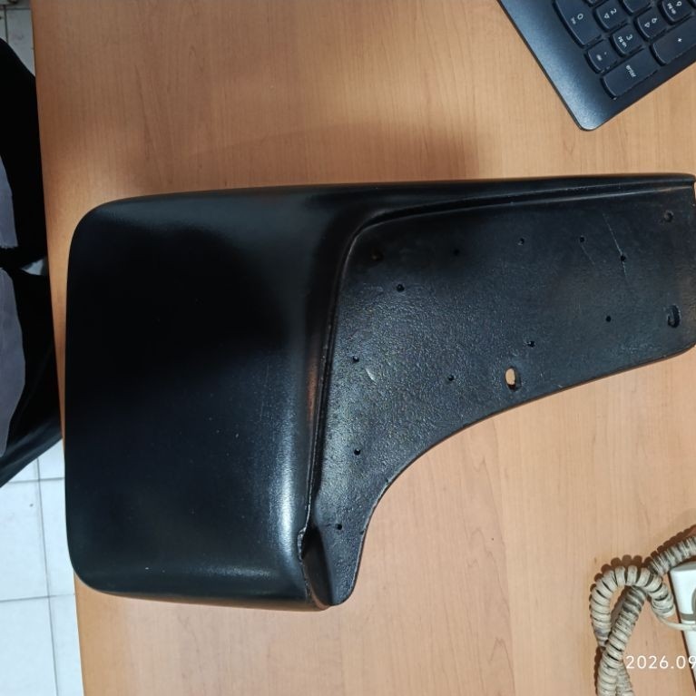 Mudguard Penahan Lumpur Kepes Roda Depan Kanan Kiri Nissan Terano WD21 Original 63850-60G00DP 63851-