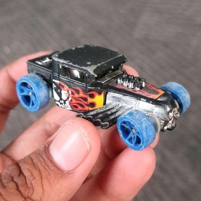 HOTWHEELS LOOSE HOTWHEELS HWTF BONE SHAKER DIECAST LOOSE