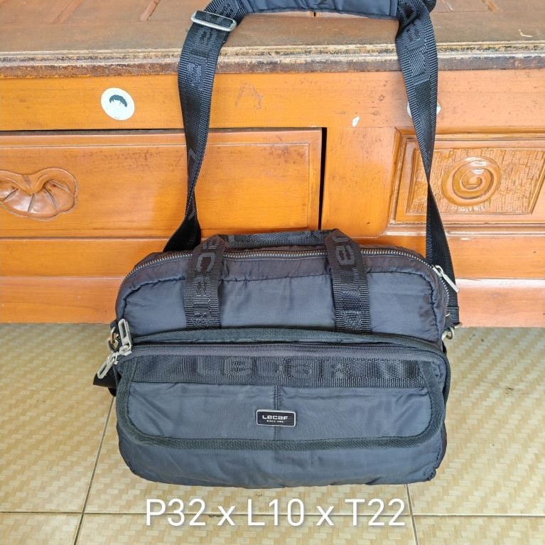 Sling/Selempang pria wanita Lecaf (preloved)