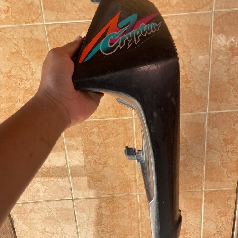 Sayap kiri Yamaha crypton original bekas