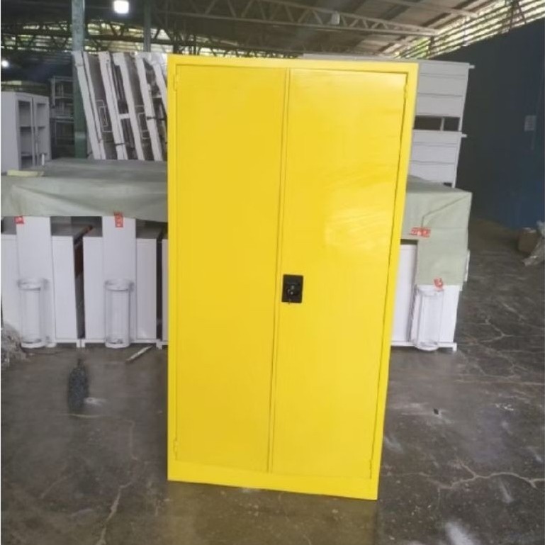 lemari laboratorium b3 custom uk 108×45×165cm besi kuning berkualitas