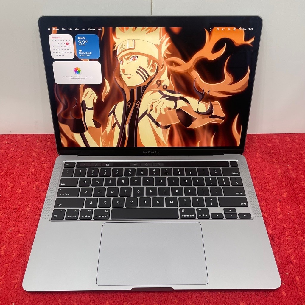 Macbook Pro 13 inch, M1 2020 8/256 GB
