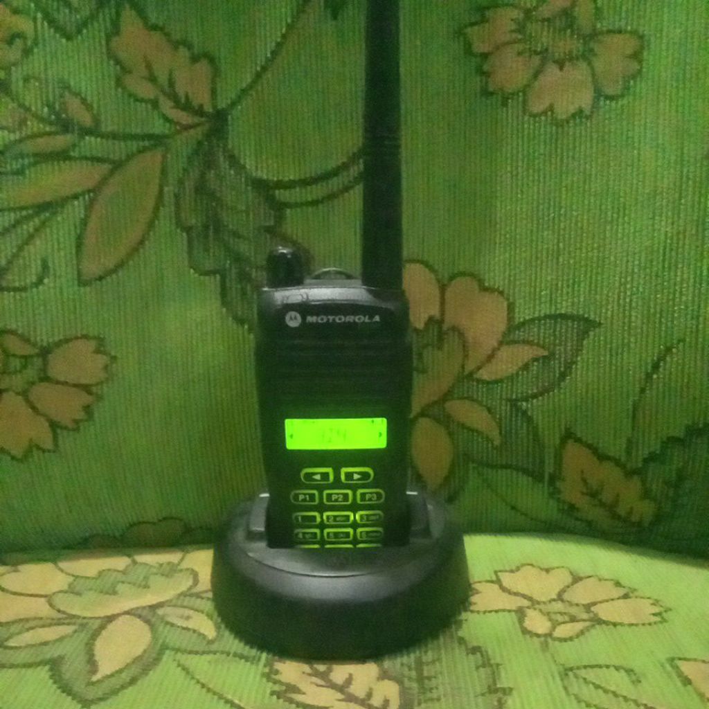 RADIO HT MOTOROLA CP 1660 VHF RX TX / HT VHF