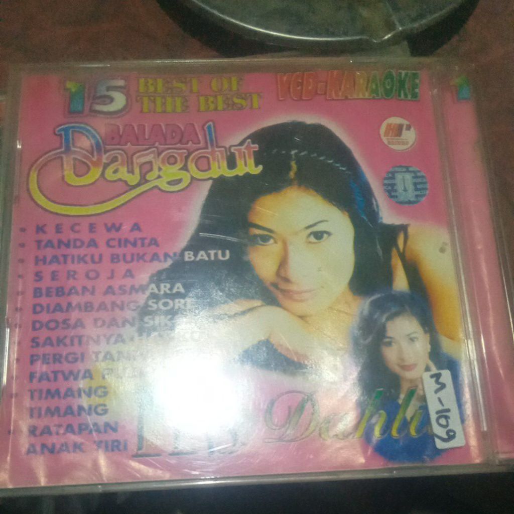 VCD IIS DAHLIA  M-109