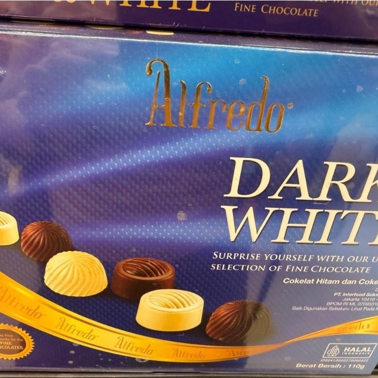 ALFREDO FINE DARK CHOCO. ALFREDO MILK & WHITE CHOCO. ALFREDO FINE MILK CHOCO. ALFREDO MILK & DARK CH