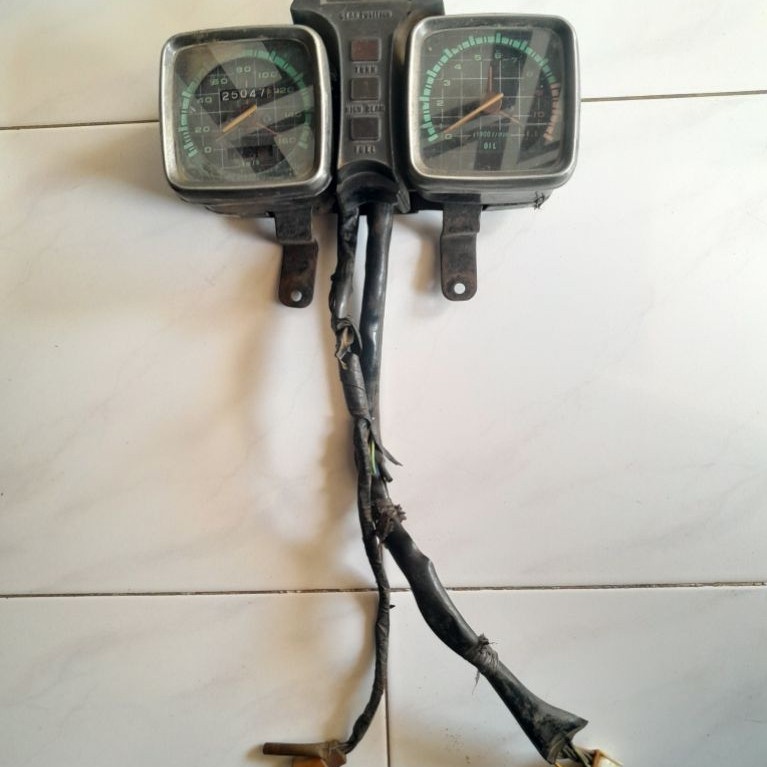 speedometer spidometer suzuki trs original