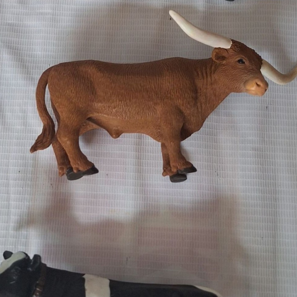Figure Longhorn Safari LTD