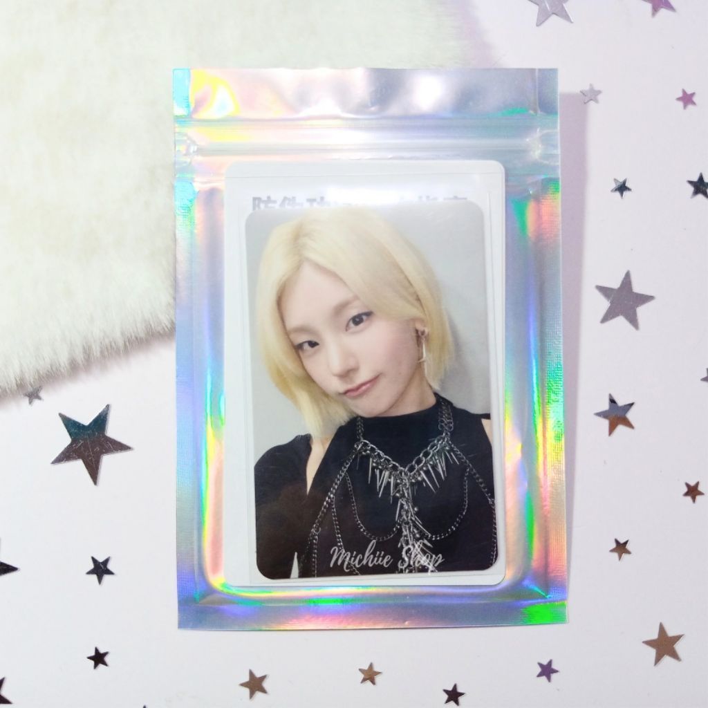 Photocard Itzy Yeji Tunnel Vision Lucky Draw QQ B4 | Photocard Yeji Itzy LD QQ B4 Official