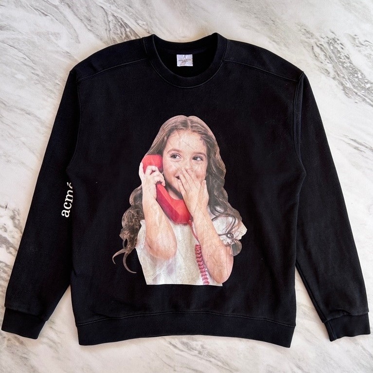 ADLV Baby Face Phone Girl Crewneck Black