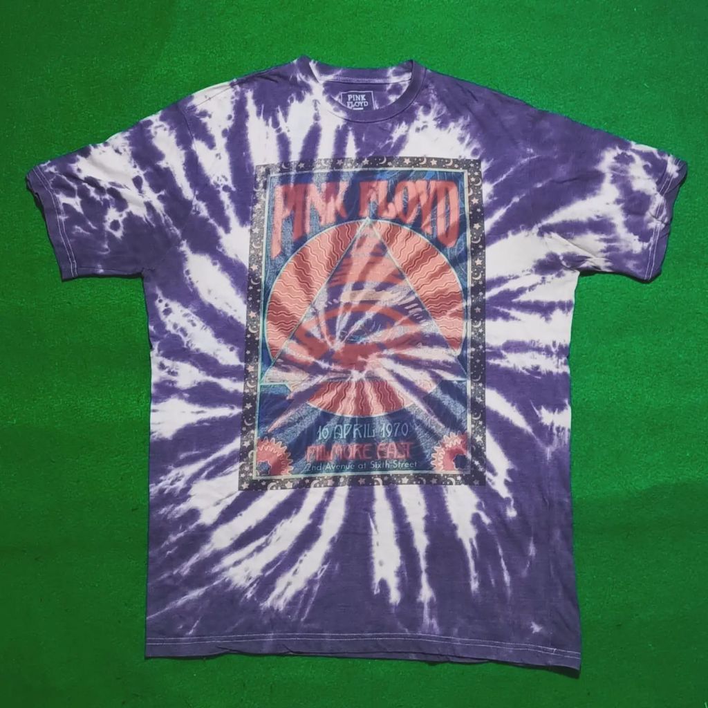 kaos band pink Floyd tie dye