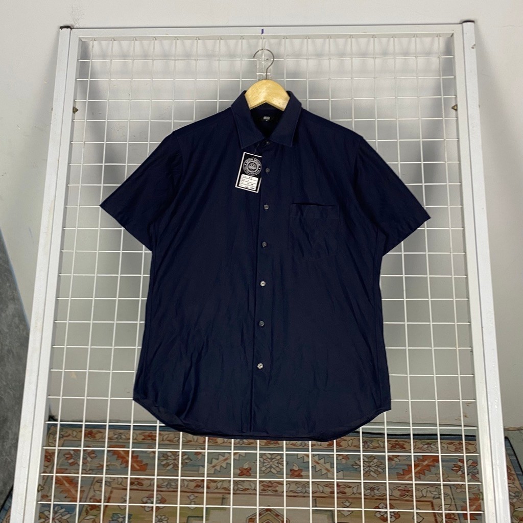 kemeja UNIQLO L P5