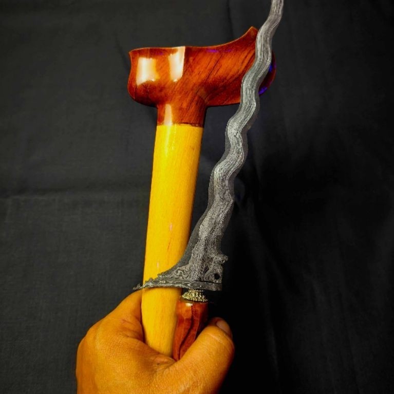 Keris Patrem Luk 11 Dhapur Singo Barong Tangguh Pedaringan Kebak