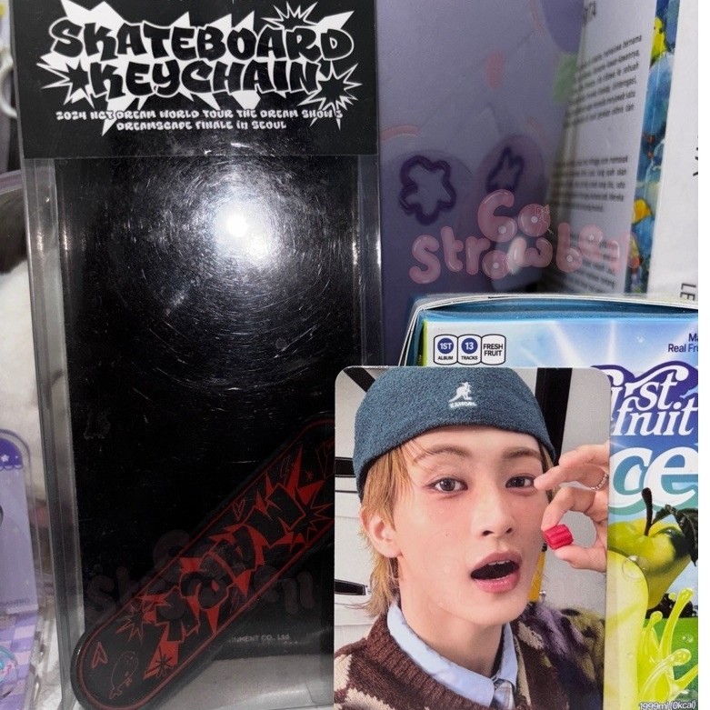 NCT DREAM OFFICIAL MERCHANDISE MD MARK SKATEBOARD KEYCHAIN DREAMSCAPE