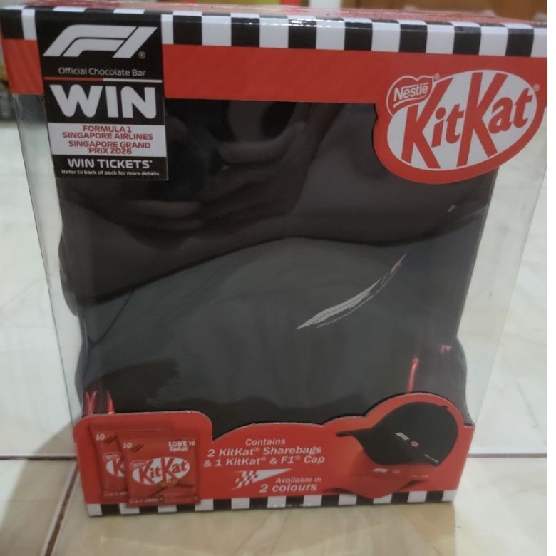 Kitkat x F1 limited edition Singapore merchandise cap / topi