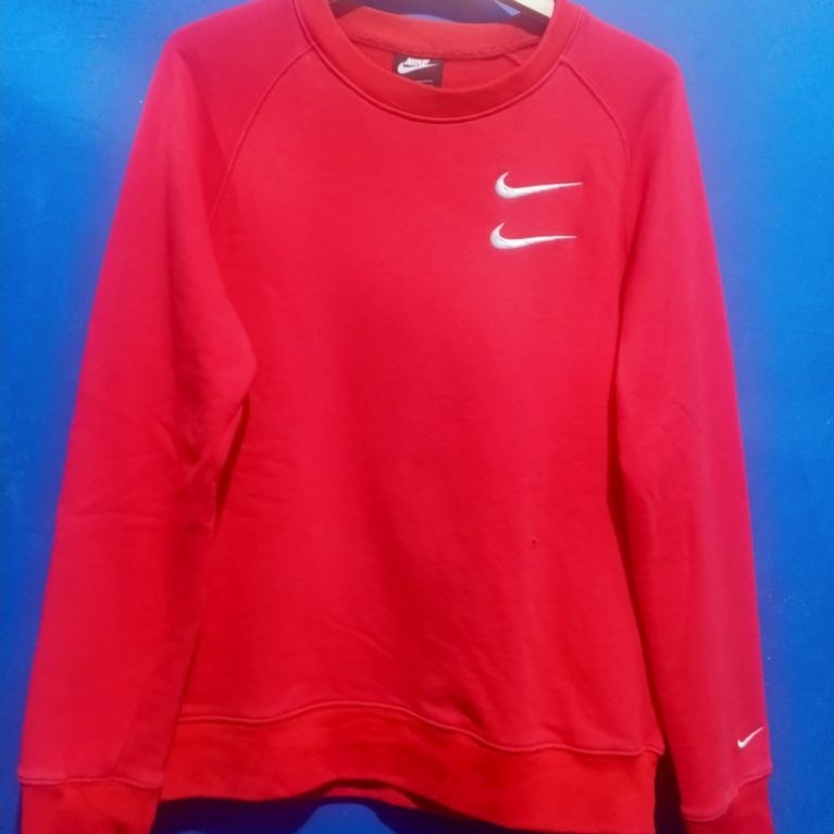 Nike Internasional Crewneck