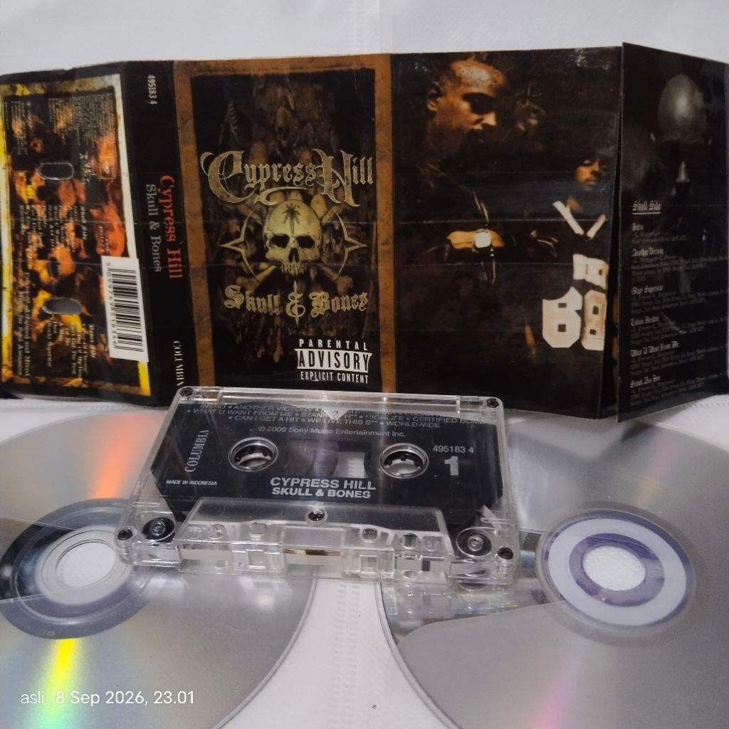 kaset pita Cypress hill // Skull & bones ( cover full isolatip)