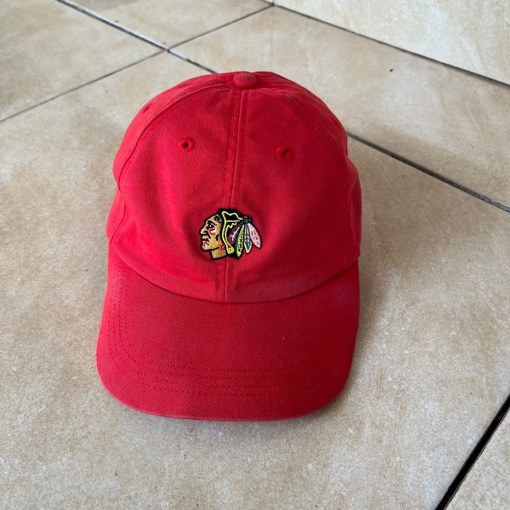 topi adidas x nhl warna merah