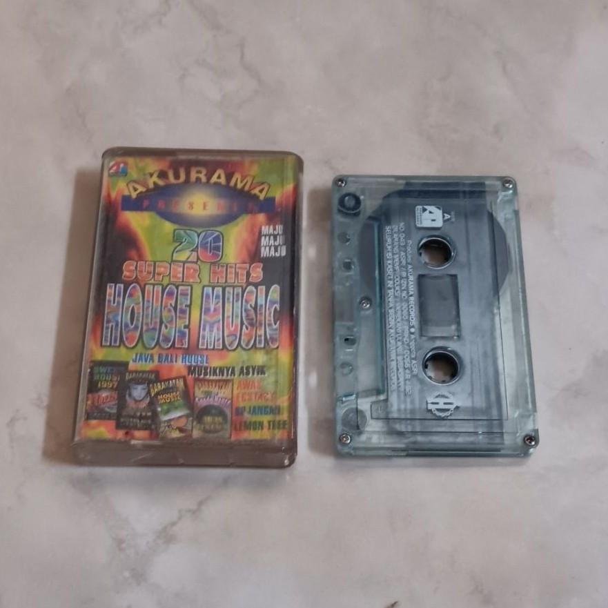 kaset pita 20 super hits