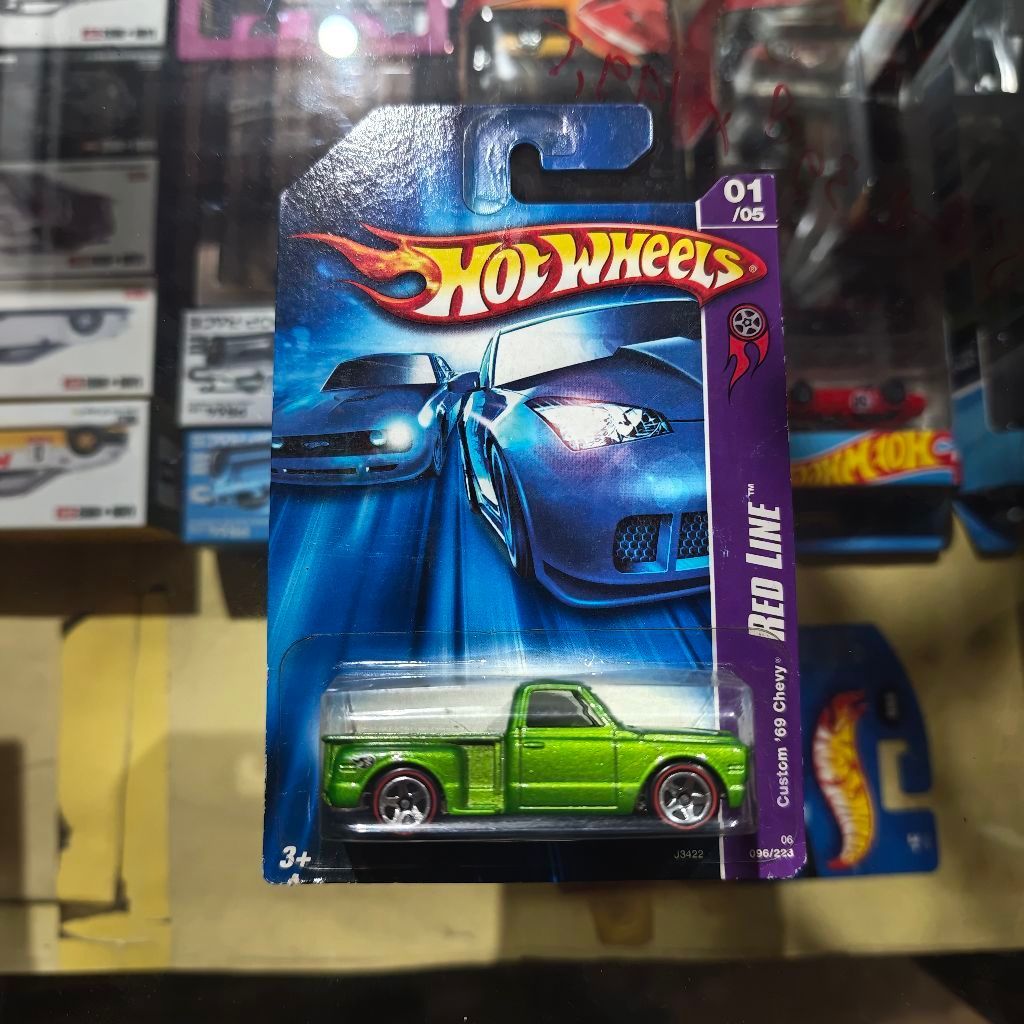 Hotwheels Custom '69 Chevy Hijau Redline