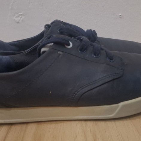 Preloved sepatu pria ecco