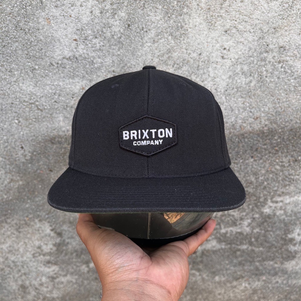 topi brixton